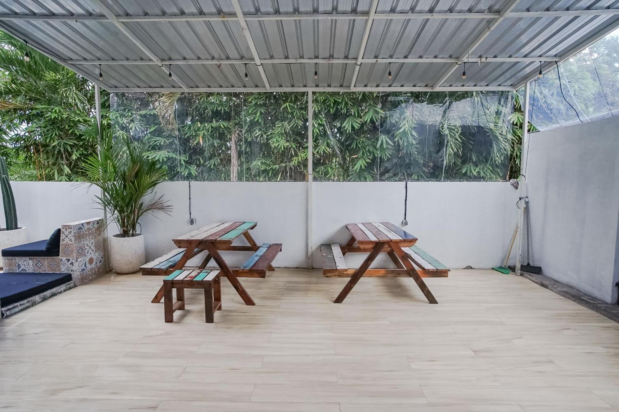 Margarita Surf Hostel Canggu Kültér fotó